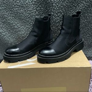 Zara Flat Elastic Lug Soled Ankle Boots